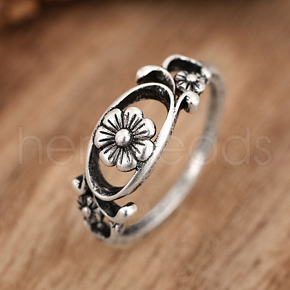 Hollow Out Oval with Flower Pattern Brass Finger Rings for Women FS-WG14675-01-1
