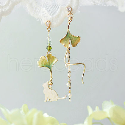 Sweet Style Alloy Rhinestone Leaf Dangle Stud Earrings FS-WGC6399-02-1