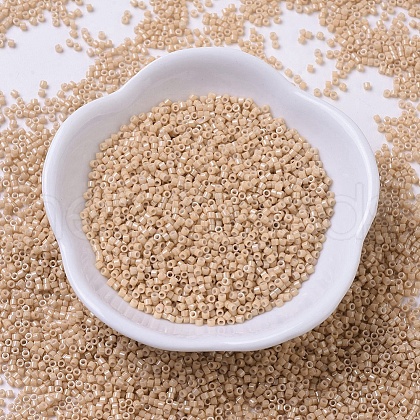 MIYUKI Delica Beads SEED-X0054-DB0208-1