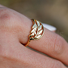 Fashionable S925 Sterling Silver Leaf Ring for Women BI1631-4-4