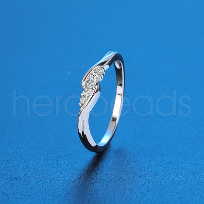 Twist Brass Micro Pave Clear Cubic Zirconia Finger Rings FS-WG5C18D-04-1