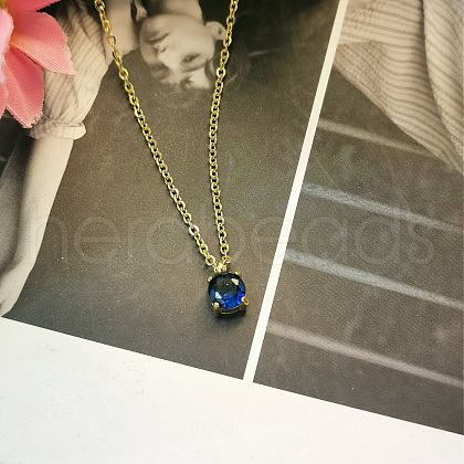 Fashionable Stainless Steel Rhinestone Flat Round Pendant Necklaces for Women QF8885-5-1