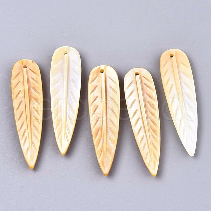 Natural Yellow Shell Pendants SSHEL-N032-11B-1