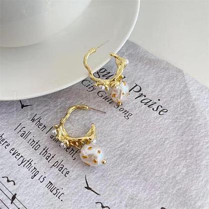Zinc Alloy with Nuggets Plastic Pearl Stud Dangle Earrings FS-WGA4D40-01-1