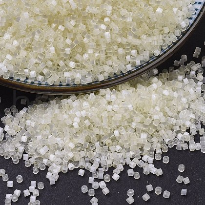 MIYUKI Delica Beads SEED-X0054-DB0672-1