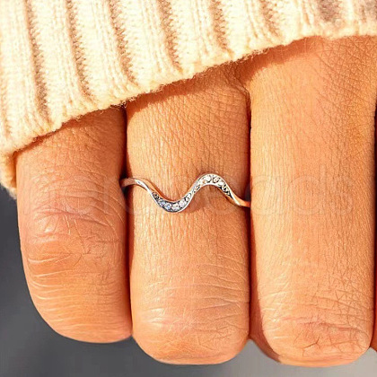 Wave Shaped Brass Micro Pave Clear Cubic Zirconia Finger Rings FS-WG385C2-01-1